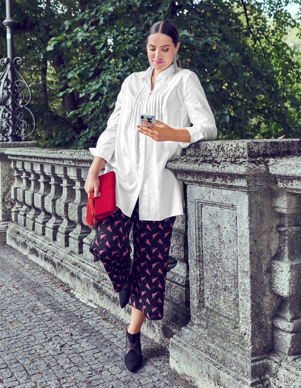 03 Halenka s prošitými záhybky