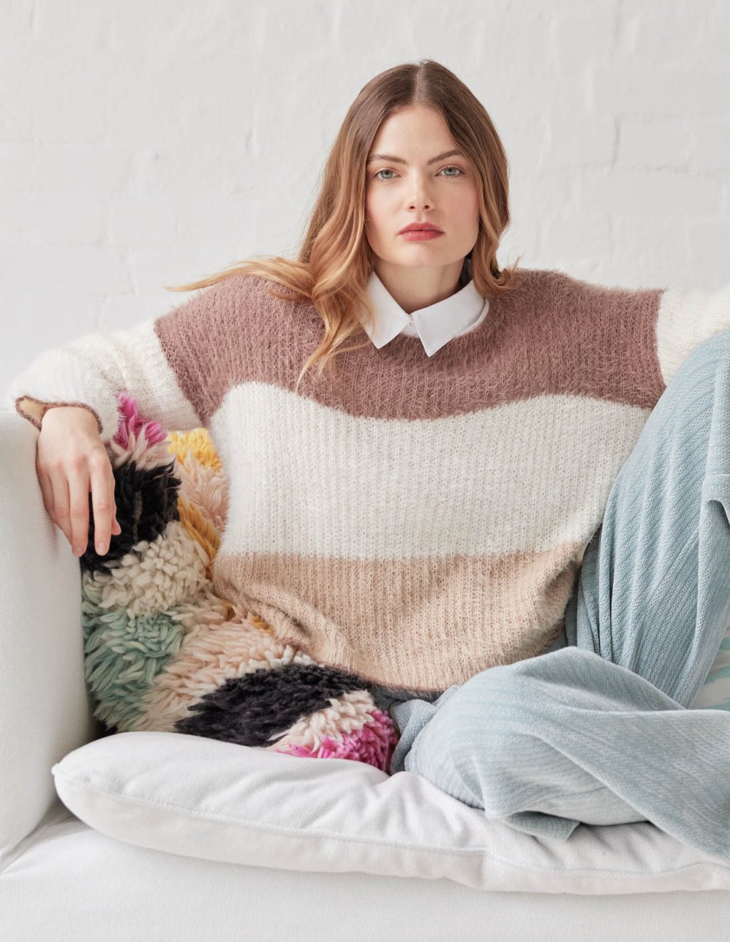 07 Pulovr s příčnými pruhy