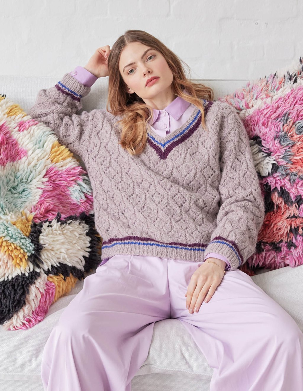 12 Pulovr s ažurovým vzorem