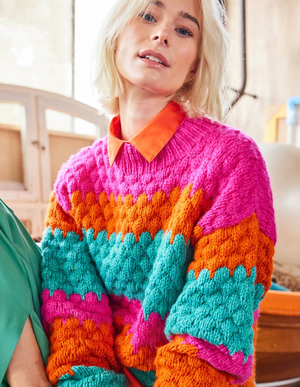 13 Pulovr s bublinovým vzorem