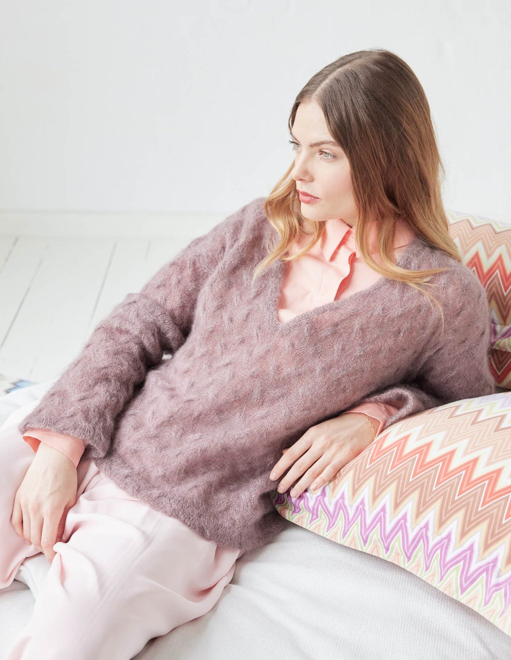 16 Pulovr s copánkovým vzorem