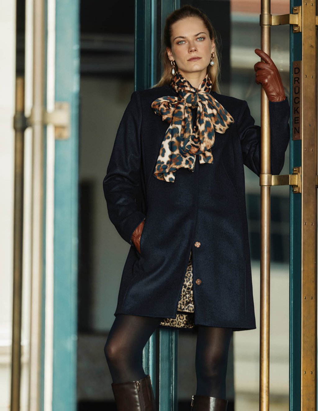 116 Krátký plášť