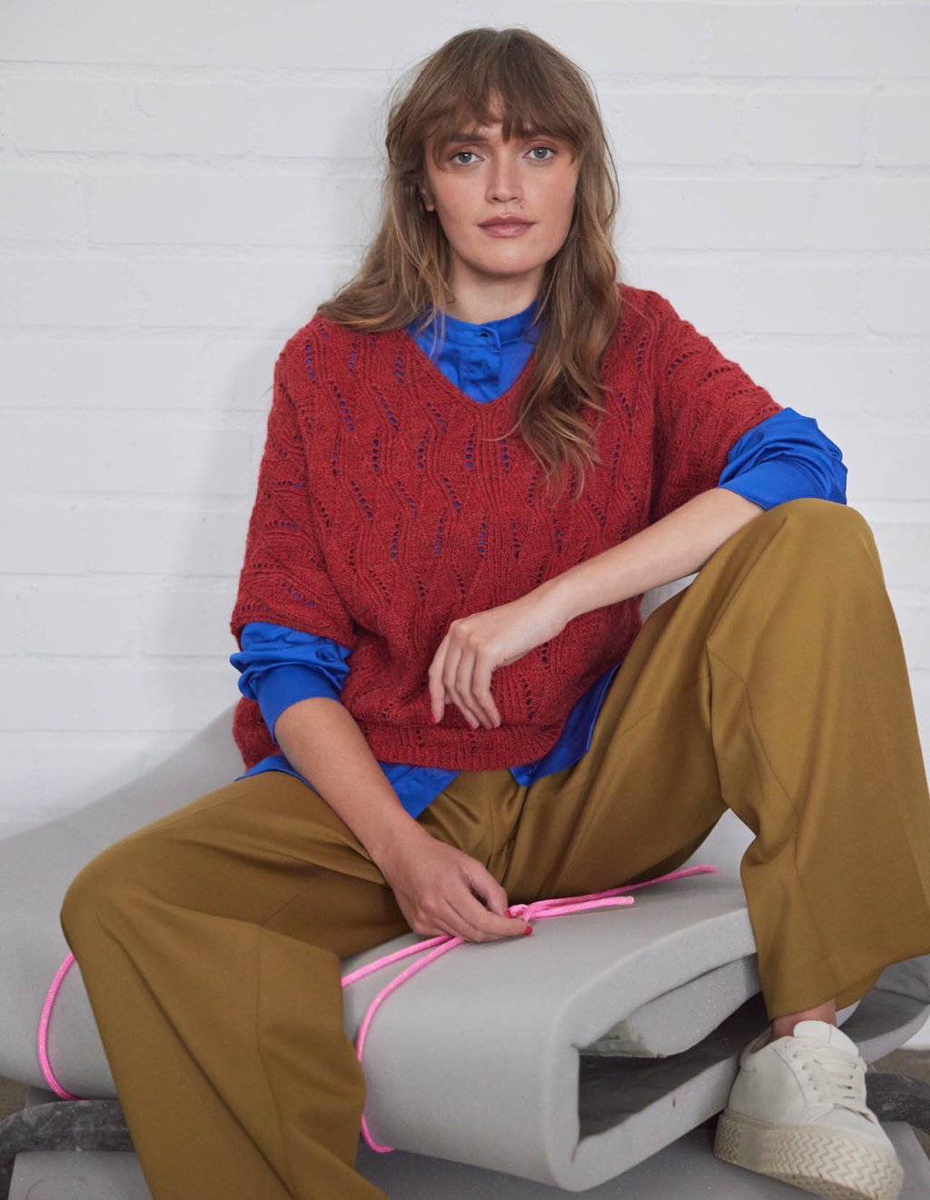 14 Pulovr s ažurovým vzorem